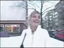 avrunkning i lesbisk erotisk film skogen_720p