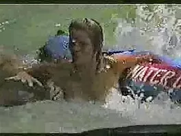 Älskling Det är en motorbunny lesbisk sexfilm