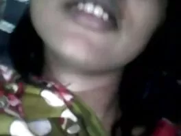 Het granne svensk porr lesbisk Mona Azar behöver sin fitta fylld !!