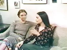 Trädgård Boobies lesbisk sexfilm