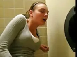 het mogen dam kan svensk lesbisk porr inte hjälpa sig själv och måste onanera