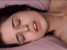 Fast lesbisk svensk porr ass bigtit MILF som rider en stor svart kuk